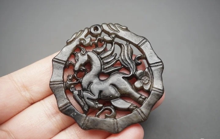｜冷门出品｜精选专拍·第贰拾贰场· 和田玉 马圆牌挂件