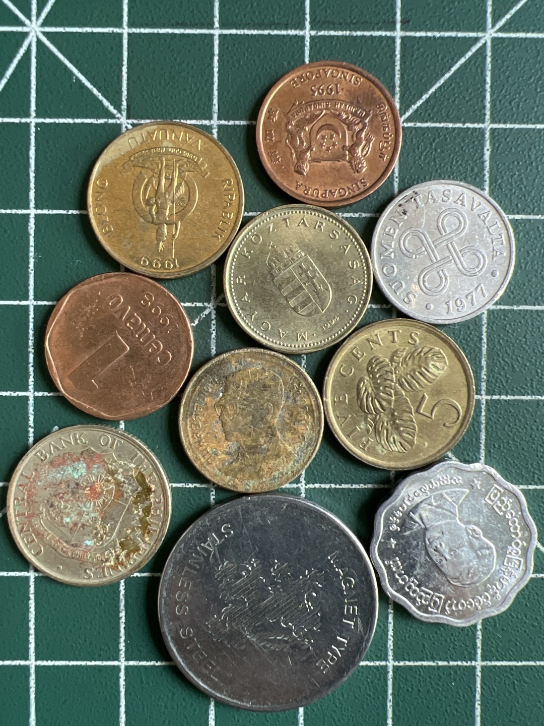 泡泡堂第285期  世界硬币 （无押金，捡漏，全场20包邮，偏远地区除外，接收代拍业务） 硬币一组50