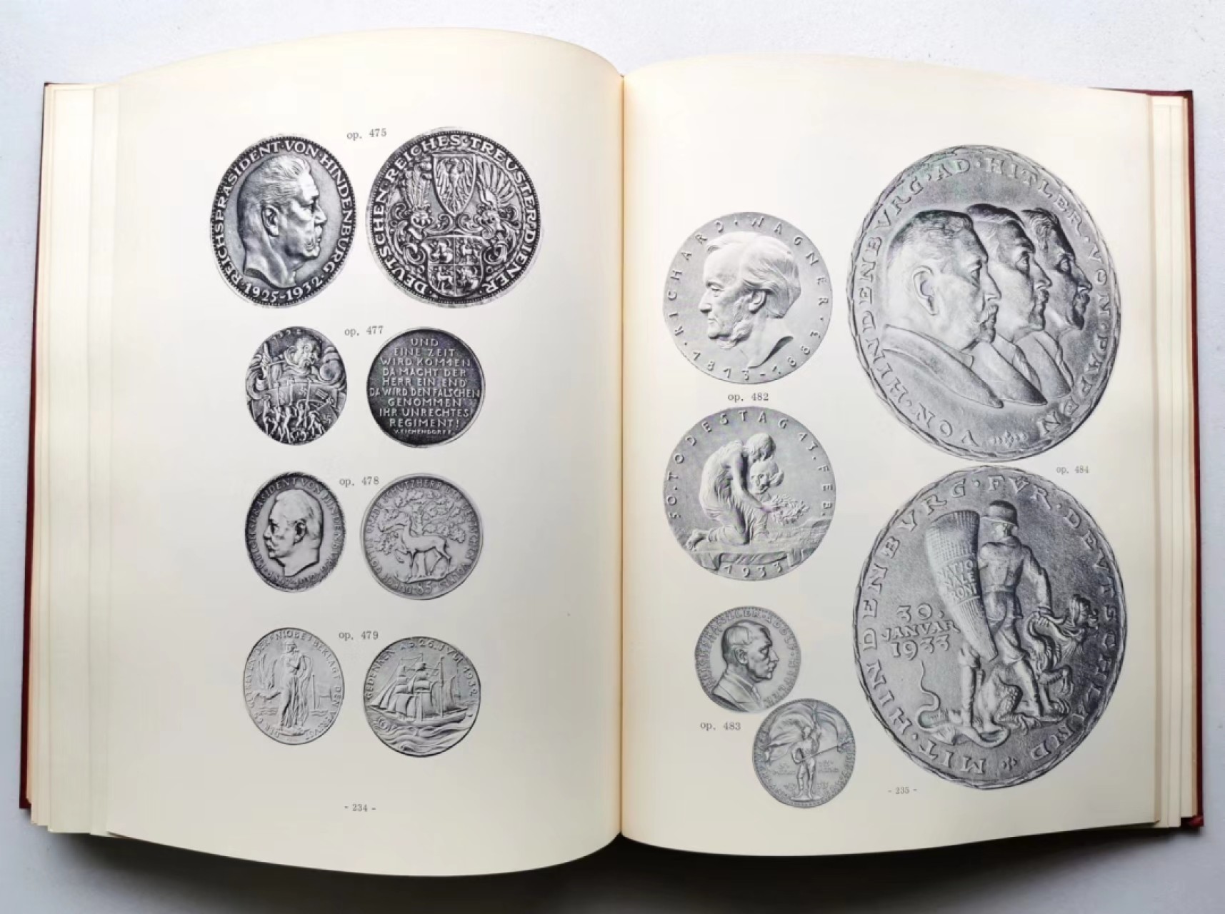 凡希社世界钱币微拍第二百三十四期 荐！《卡尔哥茨币章艺术》大十六开 初版签名本 八五品