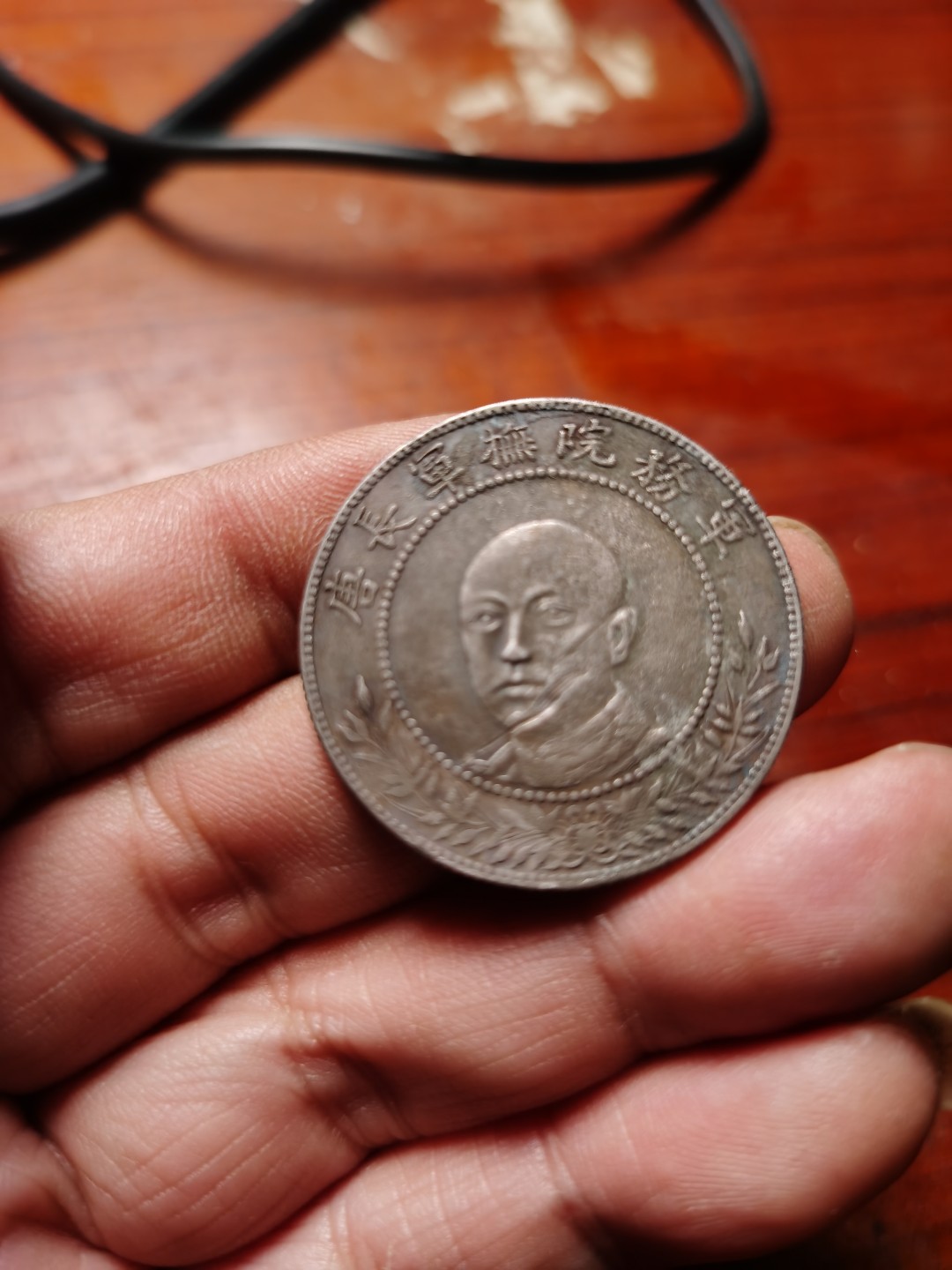 玉器，评级币精品专场 唐头脸部有划痕老包浆保真