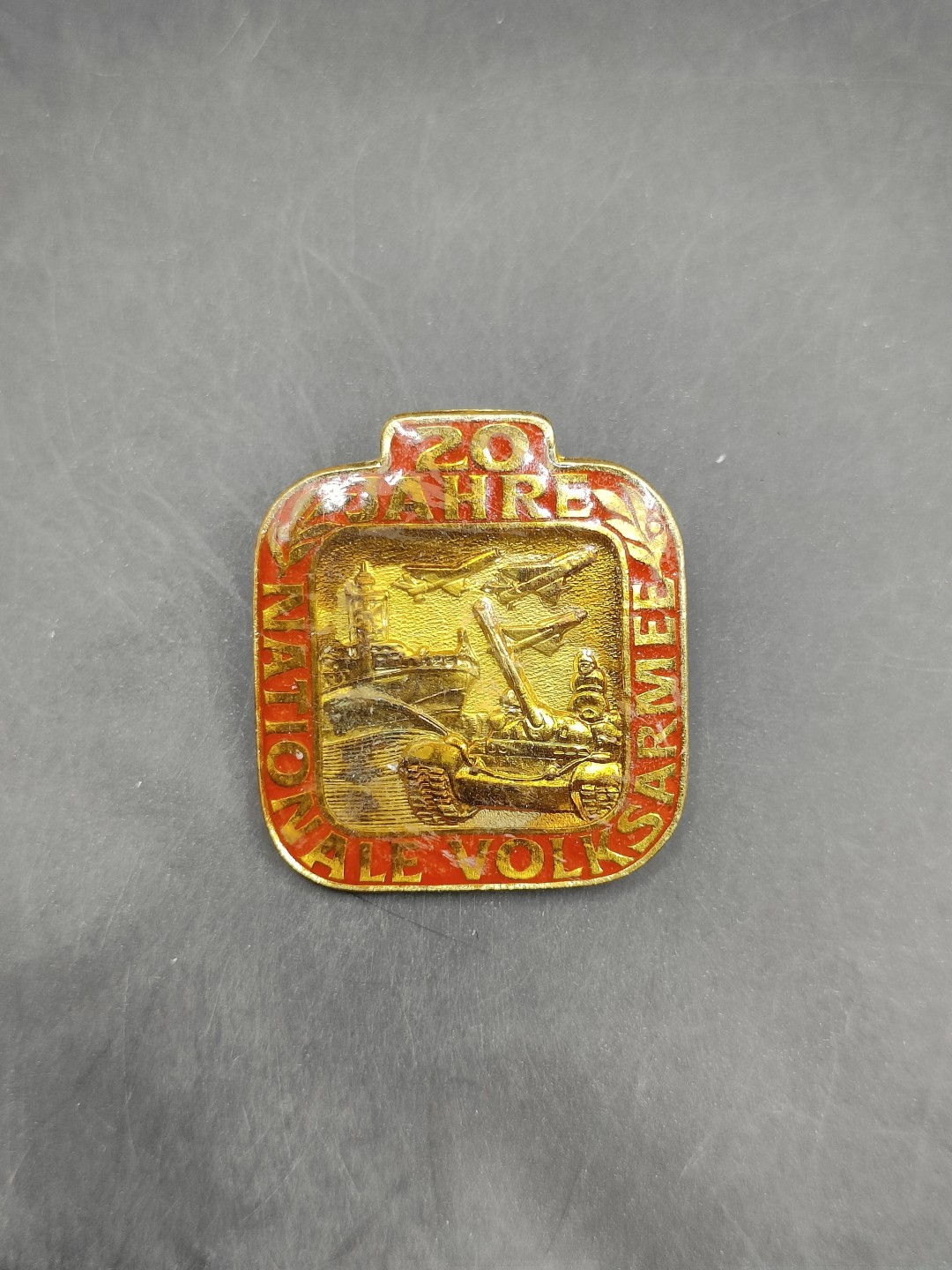 全场0元起拍 第44期 咸鱼国勋章拍卖专场 4月5日（周三）下午6：00开始 东德建军20周年纪念章