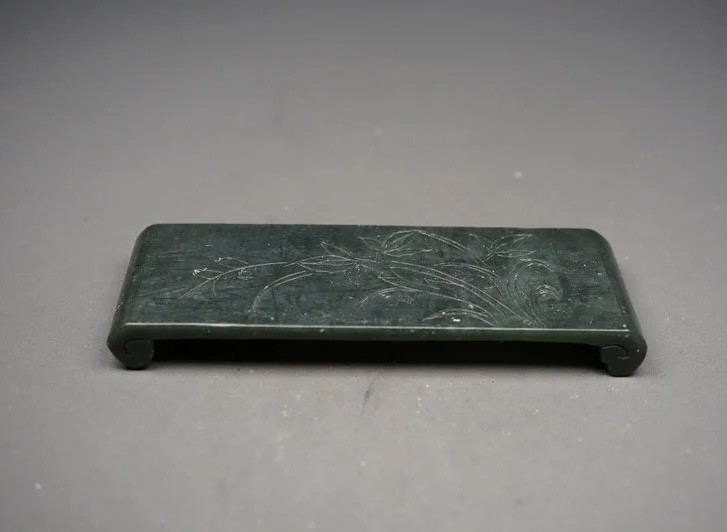 ｜冷门出品｜精选专拍·第贰拾贰场· 和田玉 花卉纹墨床 底座