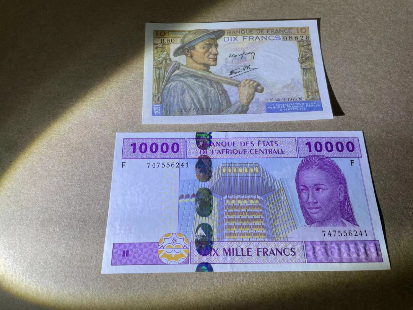 【Blue Auction】✨世界纸币精拍第309期——莫总专场XVII【精】 【一组2张】中非共同体10000法郎&法国 1943年10法郎 全新UNC