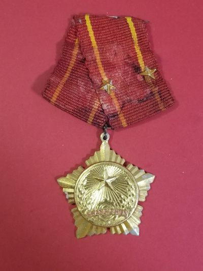荷兰-纽卡勋赏拍卖（持续上新） - 越战时期越南人民共和国一级抗战勋章（仅8000不到）章体极美镀金完好