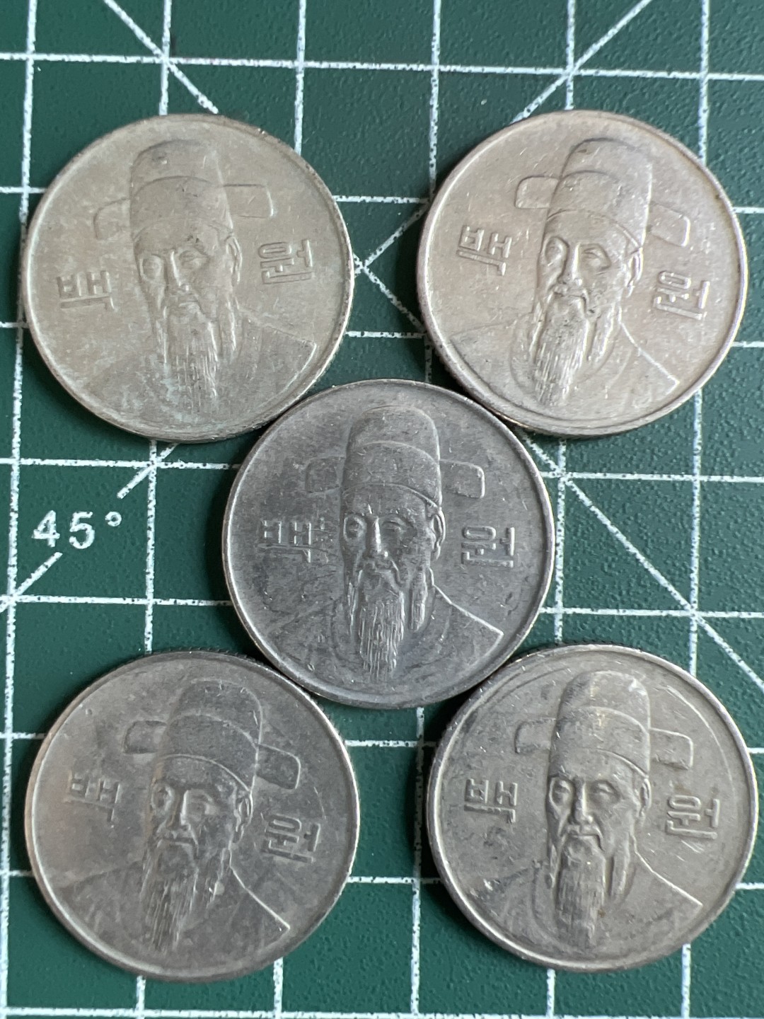 泡泡堂第285期  世界硬币 （无押金，捡漏，全场20包邮，偏远地区除外，接收代拍业务） 韩国100元五枚