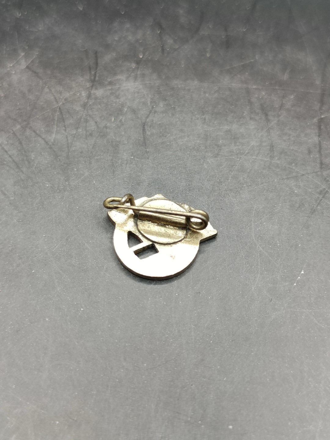 全场0元起拍 第44期 咸鱼国勋章拍卖专场 4月5日（周三）下午6：00开始 苏德友谊珐琅章