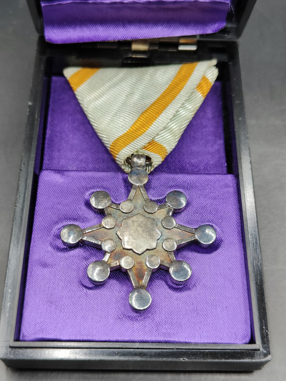 全场0元起拍 第44期 咸鱼国勋章拍卖专场 4月5日（周三）下午6：00开始 日本八等瑞宝章 银制