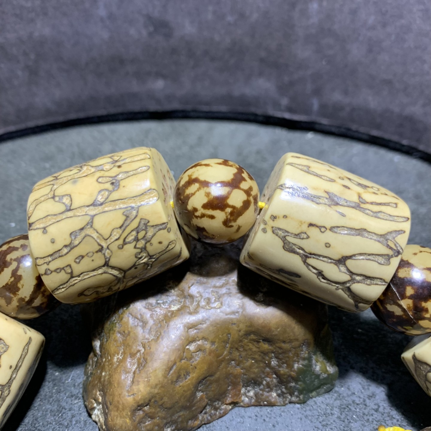 精美千眼菩提大手持一条