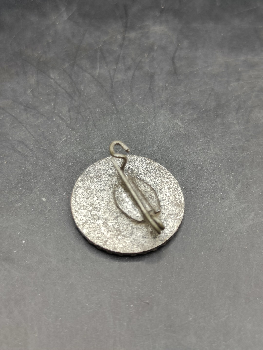 全场0元起拍 第44期 咸鱼国勋章拍卖专场 4月5日（周三）下午6：00开始 东德红十字徽章