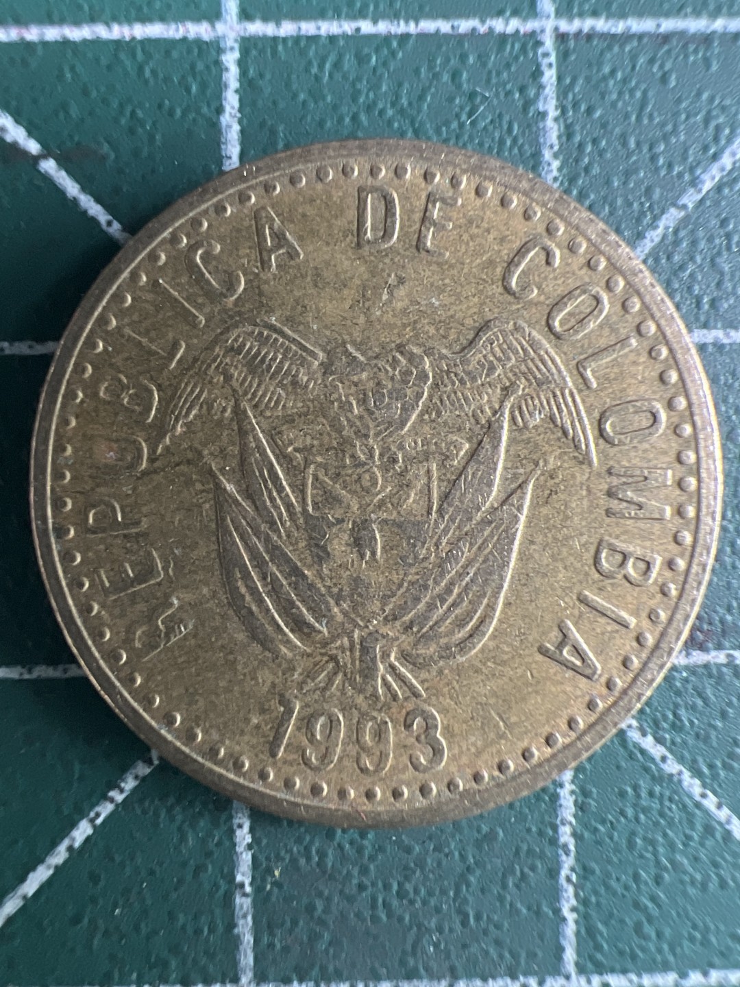 泡泡堂微拍第一 一 六幕硬币捡漏可累计专场👿👿，累计满二十元包邮，接受代拍业务 哥伦比亚20比索