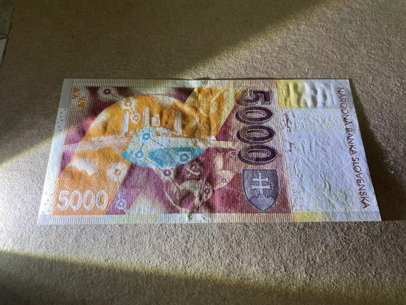 【Blue Auction】✨世界纸币精拍第309期——莫总专场XVII【精】 斯洛伐克 1999年5000克朗 AU+ 软中折 高值 精美