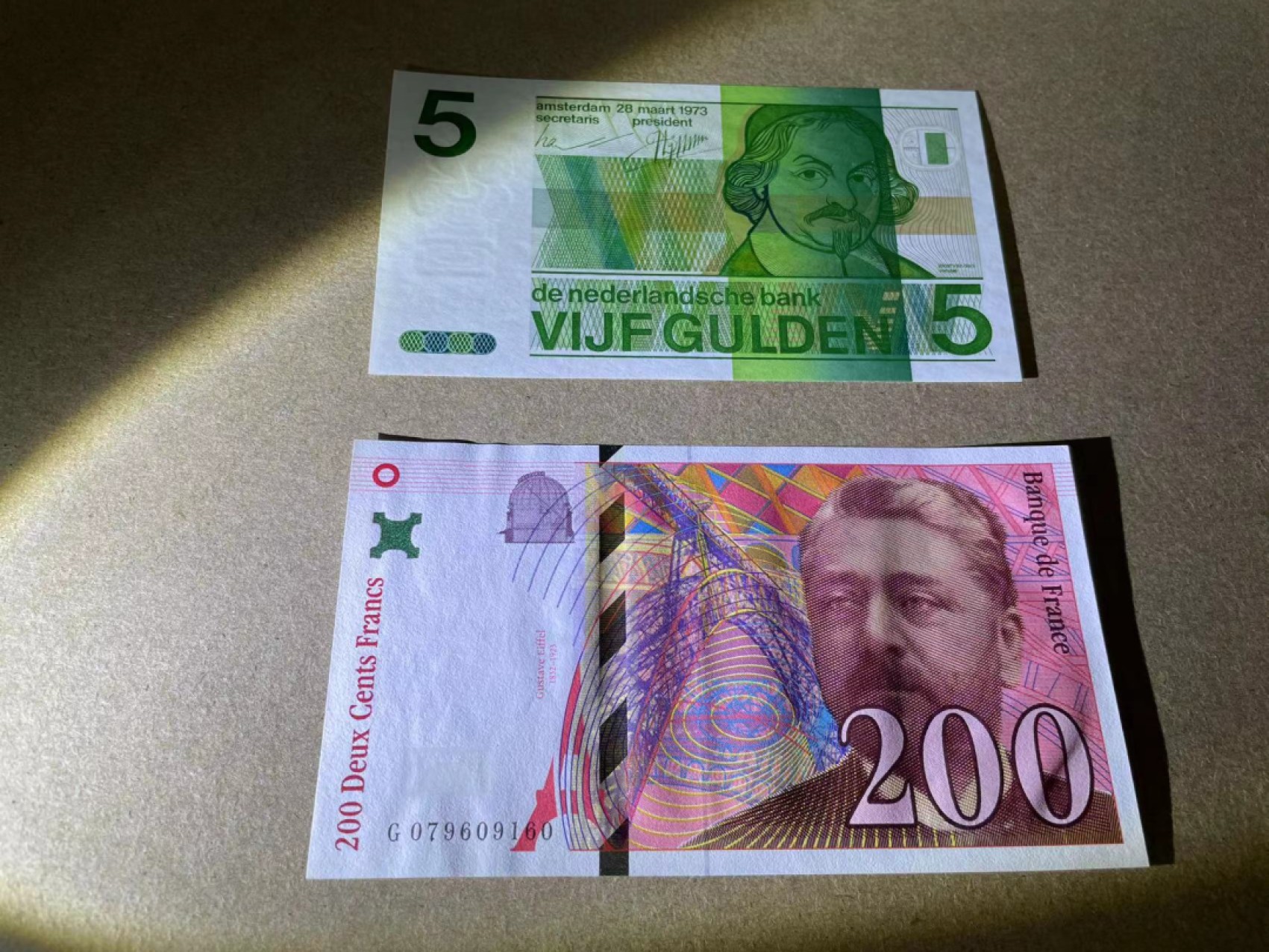 【Blue Auction】✨世界纸币精拍第309期——莫总专场XVII【精】 【一组2张】荷兰 1973年5盾&法国 1999年200法郎 全新UNC