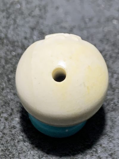 精美戈壁彩玉手工雕刻道字圆珠一个！ 精美戈壁彩玉手工雕刻道字圆珠一个！