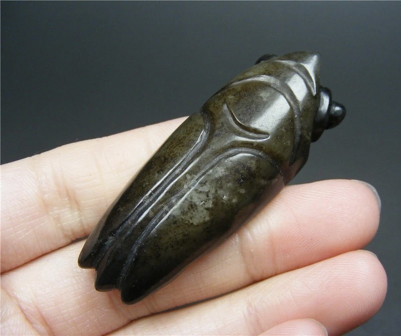 ｜冷门出品｜精选专拍·第贰拾贰场· 和田玉满黑漆古沁圆雕大玉蝉佩