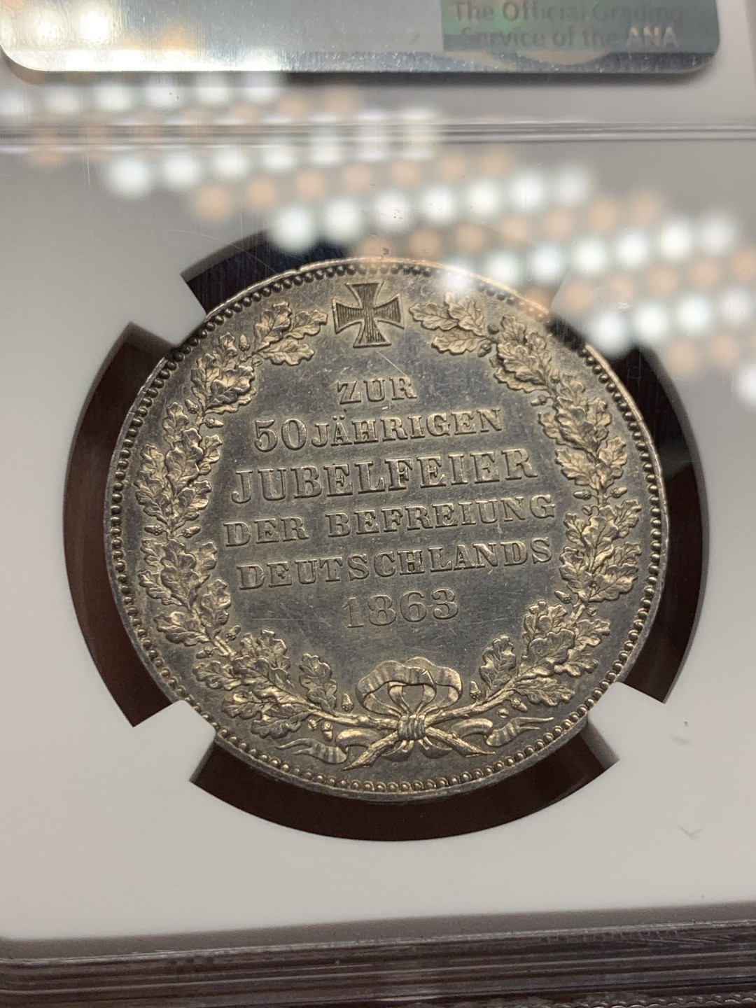 《竞宝斋》第149场-周日，周一，周四 3场 (全场包邮) NGC UNC 德国1863年不莱梅1泰勒银币德意志解放50周年纪念 该邦同时期泰勒中最少的一版，铸造量2w枚