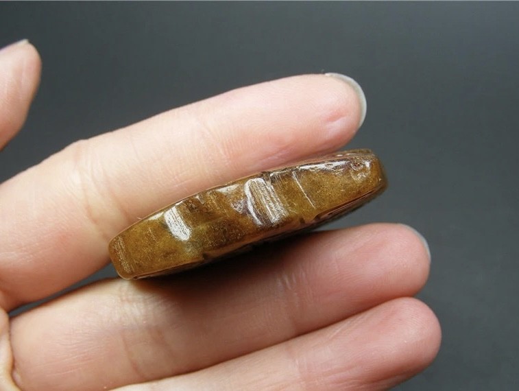 ｜冷门出品｜精选专拍·第贰拾贰场· 地方玉带沁厚实双面工浮雕神鹰大佩