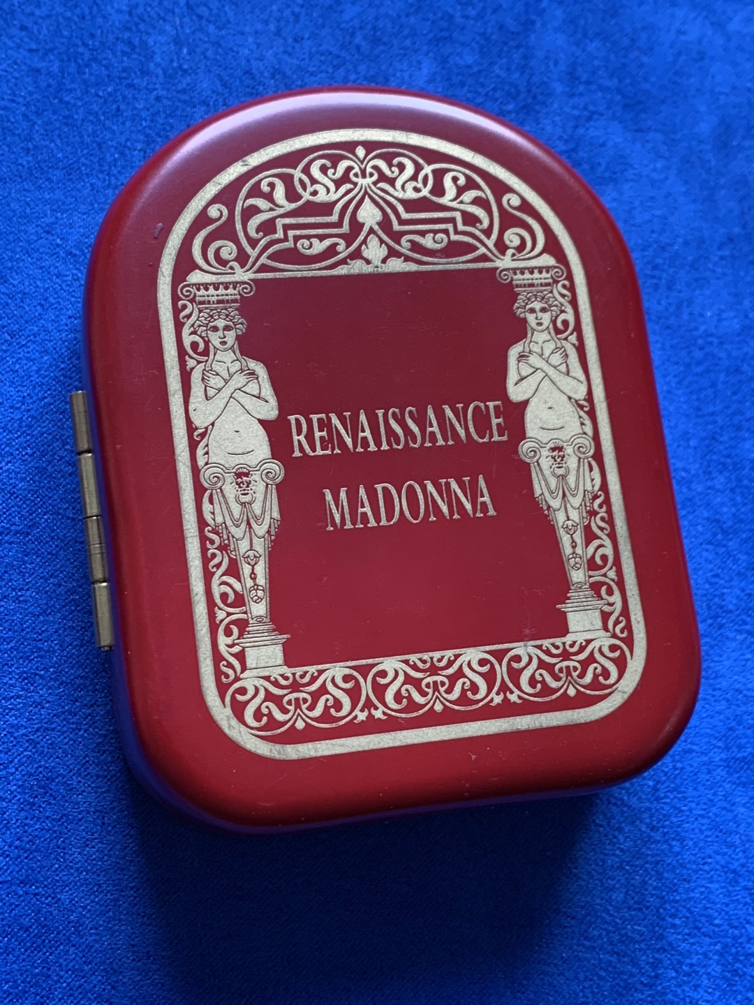 《竞宝斋》第149场-周日，周一，周四 3场 (全场包邮) 2012年安道尔名画圣母抱婴15元银币 50克 999银