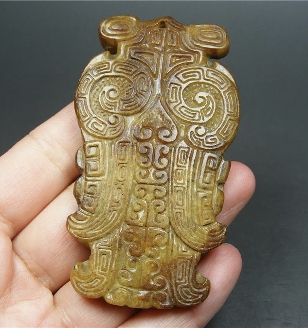 ｜冷门出品｜精选专拍·第贰拾贰场· 地方玉带沁厚实双面工浮雕神鹰大佩