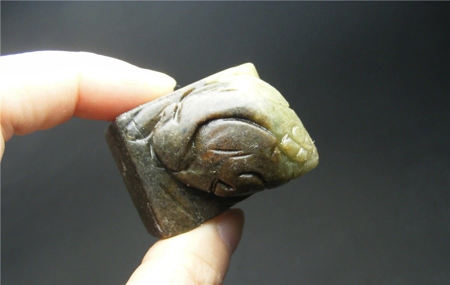 ｜冷门出品｜精选专拍·第贰拾贰场· 地方玉带沁立体圆雕三足金蟾无字印章摆件