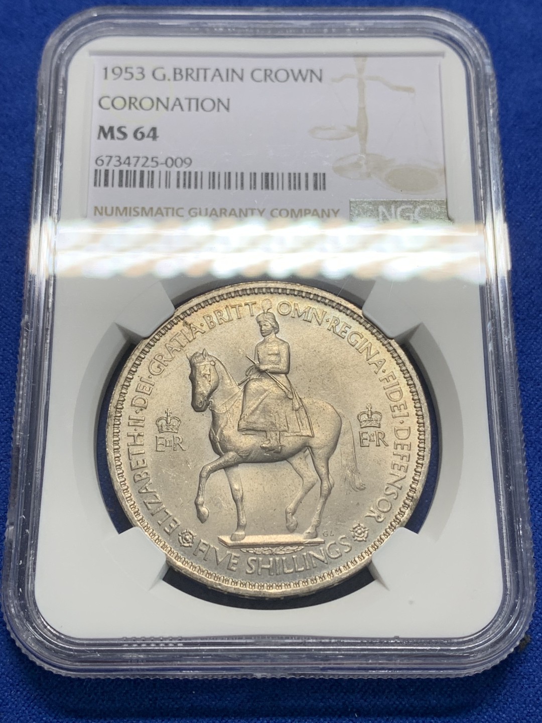 《竞宝斋》第149场-周日，周一，周四 3场 (全场包邮) NGC-MS64 英国1953年伊丽莎白二世登基纪念克朗，转光强烈，打制锐利，经典品种，七十年前的女王英姿飒爽