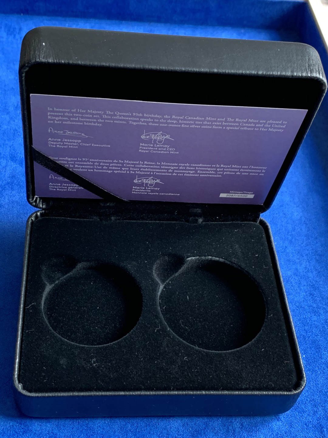 《竞宝斋》第149场-周日，周一，周四 3场 (全场包邮) 2枚一起 NGC-PF 70UC 双满分蓝标套装 英国加拿大联合发行女王95岁诞辰套装 极其难得 盒证齐全