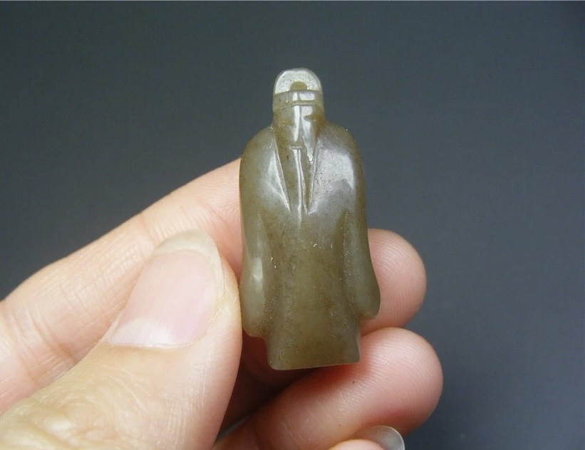 ｜冷门出品｜精选专拍·第贰拾叁场· 和田糖玉圆雕长须翁仲
