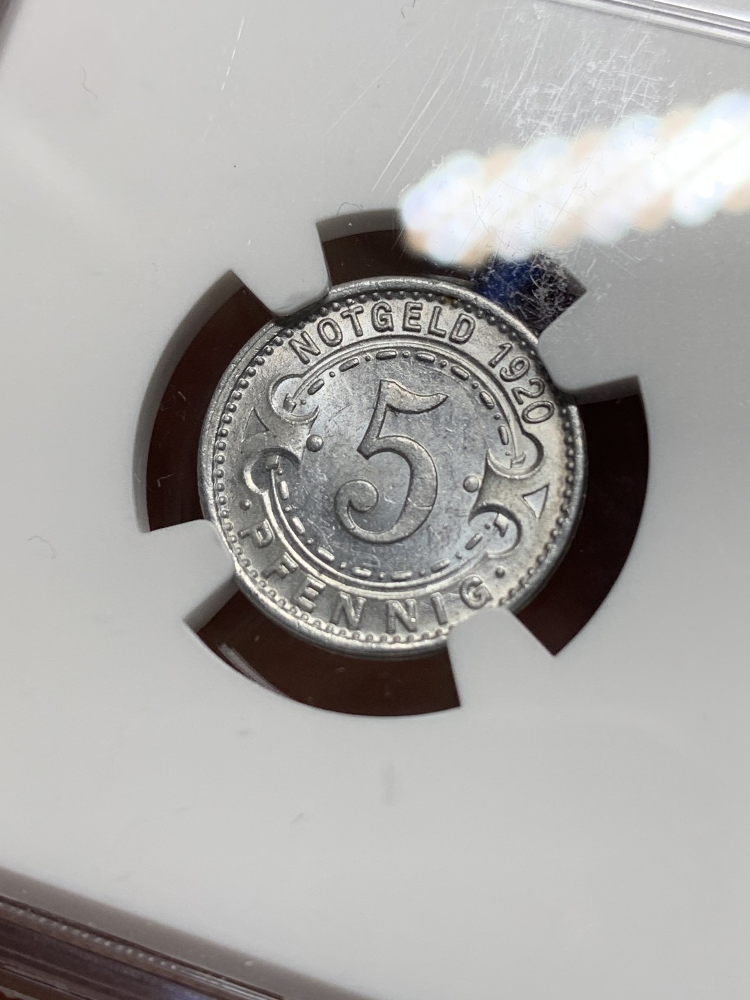 《竞宝斋》第149场-周日，周一，周四 3场 (全场包邮) NGC-MS63 德国 德紧1920年维滕5芬尼铝币，底板镜面感强烈，与德紧名誉品门登洞熊同属Heinrich Kissing厂设计铸造 风格相近