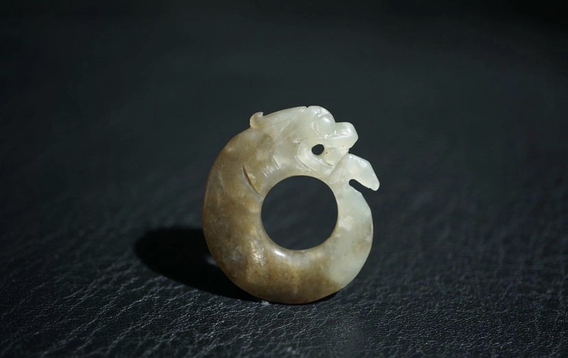 ｜冷门出品｜精选专拍·第贰拾叁场· 明清工老和田玉玉龙挂件