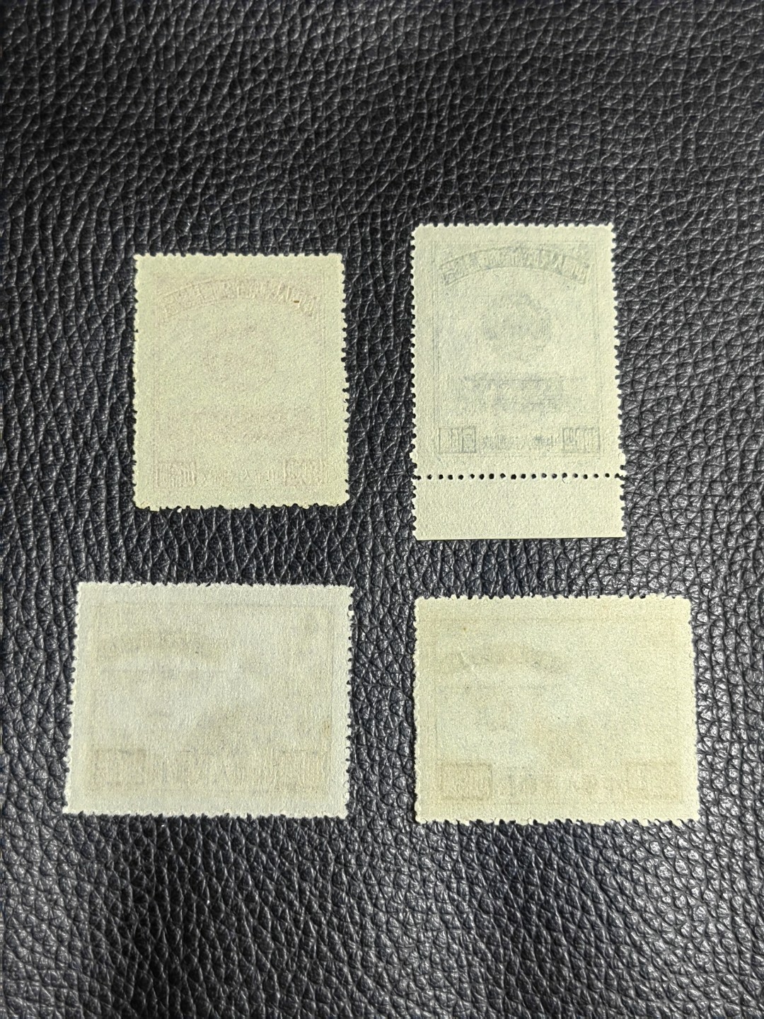 洪涛臻品批发群  精选邮票限时拍卖第二百二十五期 纪2政协【原版】新全  全品，发行量只有几十万。老纪特稀缺精品原版票，不可再生的稀缺珍贵资源，犹如纸币中的一版币中的精品，随着邮票评级的兴起，必将一票难求，末图裸票价格做参考