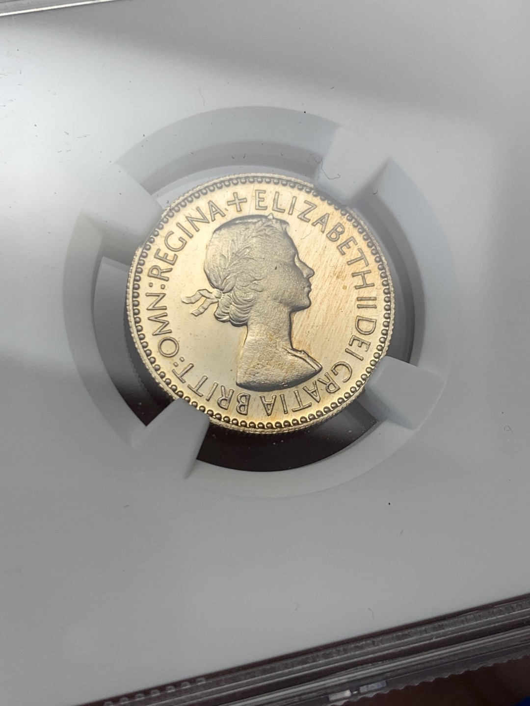 《竞宝斋》第149场-周日，周一，周四 3场 (全场包邮) NGC-PF64CA 1953年英国伊丽莎白二世加冕首年精制6便士，带cameo