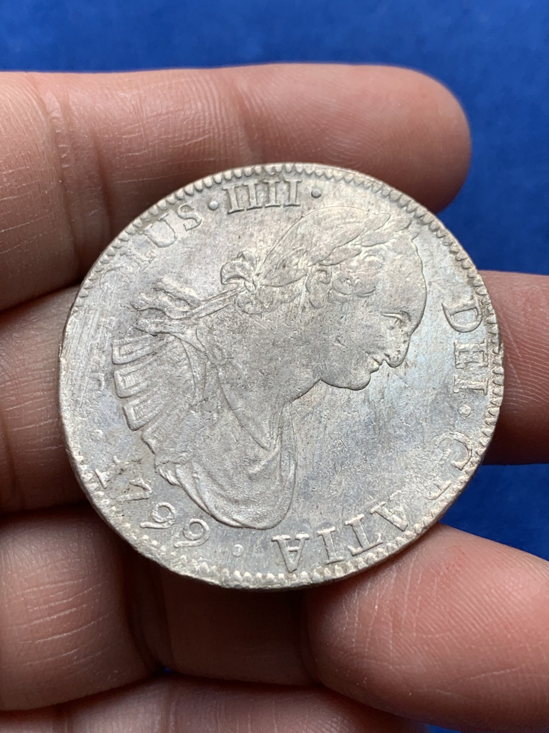 《竞宝斋》第149场-周日，周一，周四 3场 (全场包邮) 墨西哥 1799年 卡洛斯四世 8R 双柱 大银币 打制不错 底光好