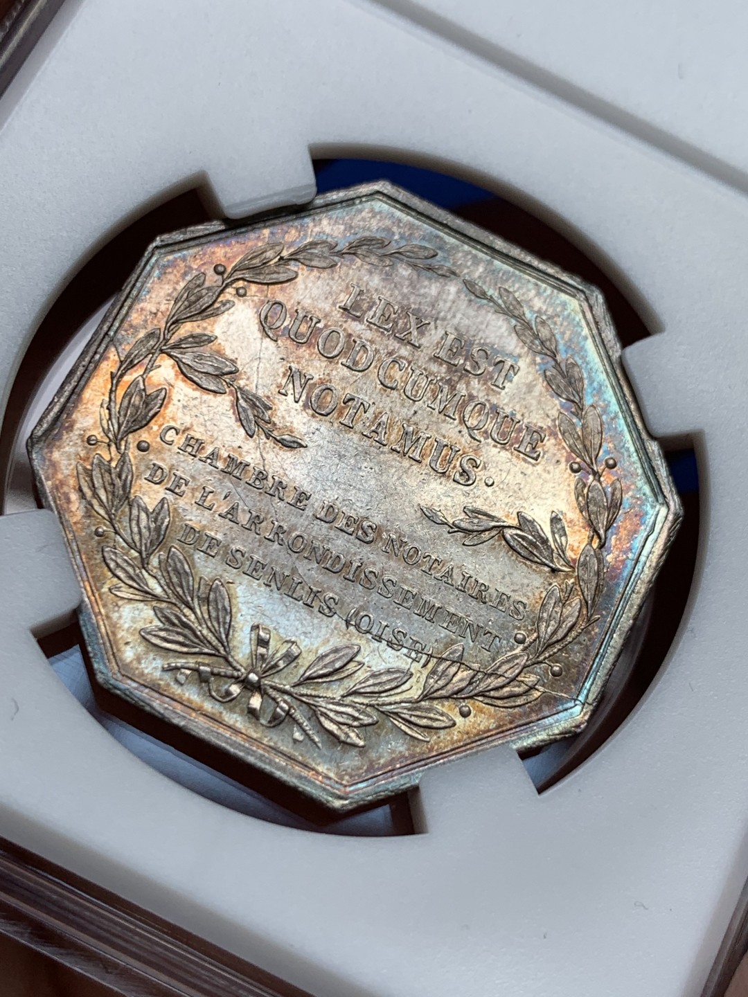 《竞宝斋》第149场-周日，周一，周四 3场 (全场包邮) 法国 1860-1879 八角银质代币 森利斯地区公证人，12.92g，31.5mm，蜜蜂边铭，原味五彩包浆