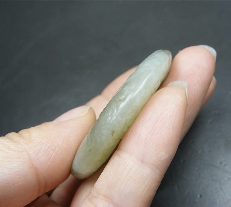 ｜冷门出品｜精选专拍·第贰拾贰场· 和田青白玉双面工浅浮雕云气纹大圆玉璧佩