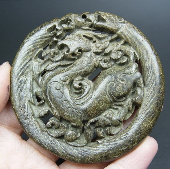 ｜冷门出品｜精选专拍·第贰拾贰场· 地方玉提油做色高浮雕龙纹圆形大把件
