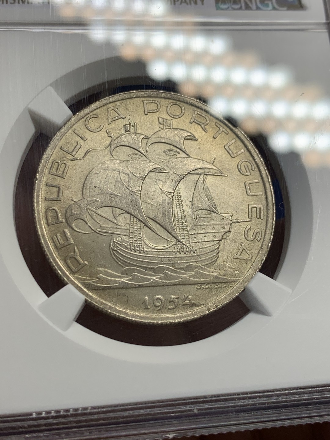 《竞宝斋》第149场-周日，周一，周四 3场 (全场包邮) NGC-MS64 葡萄牙1954年 大帆船10埃斯库多银币 顶极品相 好品粉光