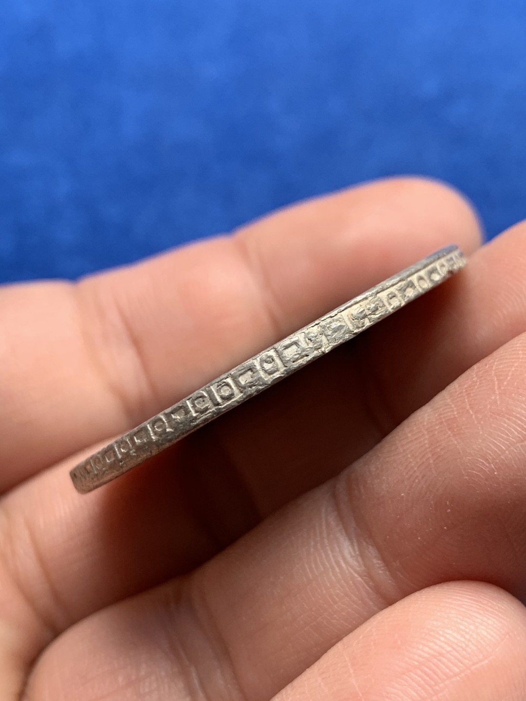 《竞宝斋》第149场-周日，周一，周四 3场 (全场包邮) 墨西哥 1799年 卡洛斯四世 8R 双柱 大银币 打制不错 底光好