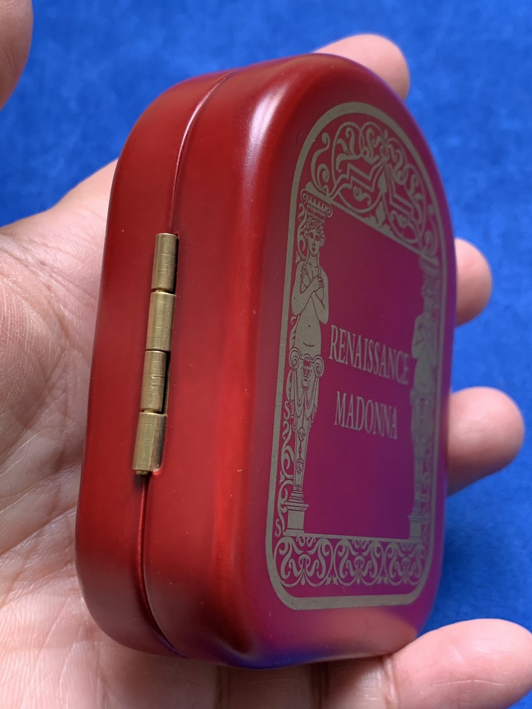 《竞宝斋》第149场-周日，周一，周四 3场 (全场包邮) 2012年安道尔名画圣母抱婴15元银币 50克 999银