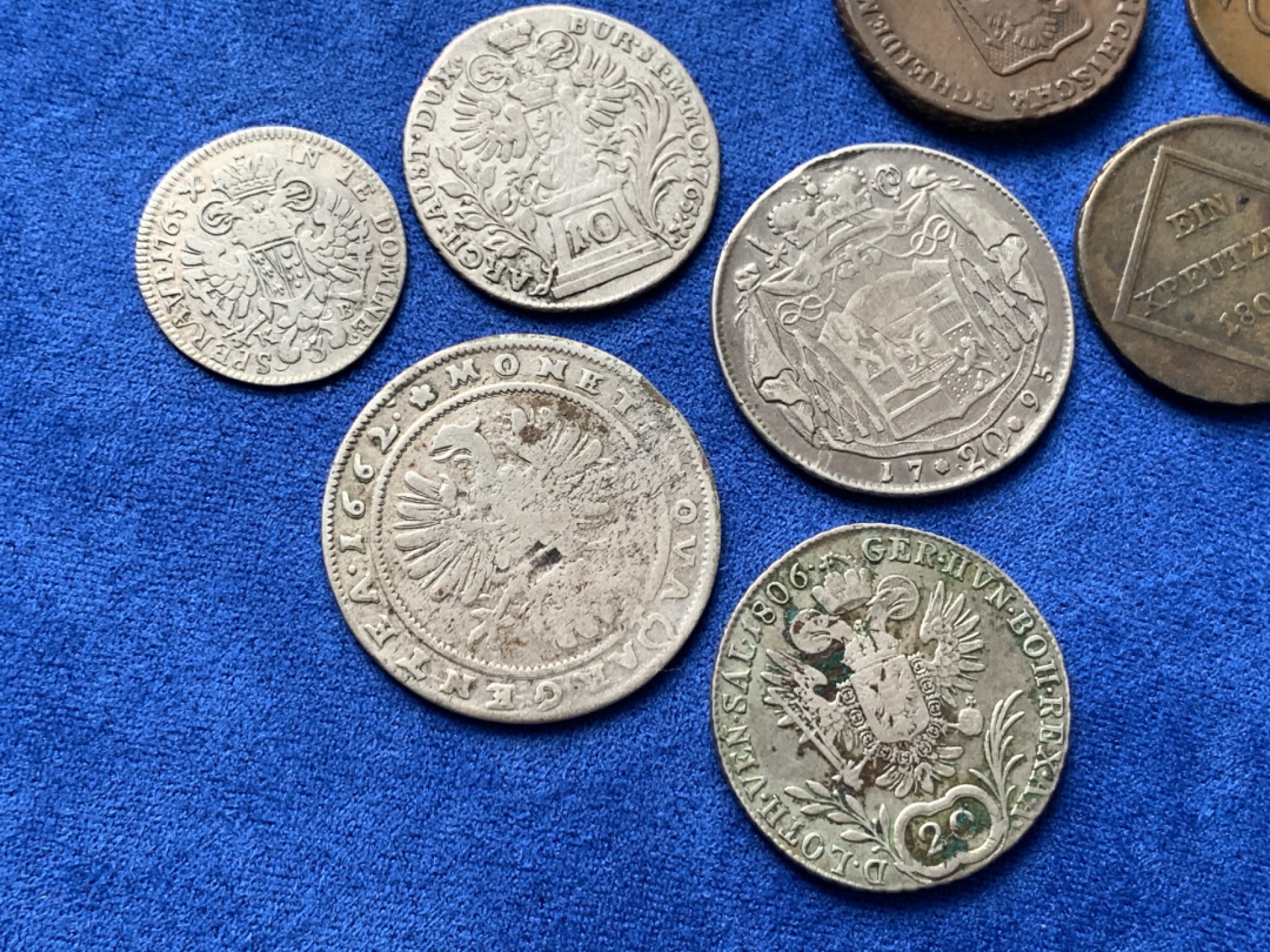 《竞宝斋》第149场-周日，周一，周四 3场 (全场包邮) 神罗辅币一组9枚 5银4铜 萨尔斯堡和尼德兰辅币都是不太常见的品种 换藏打包出 来价不低