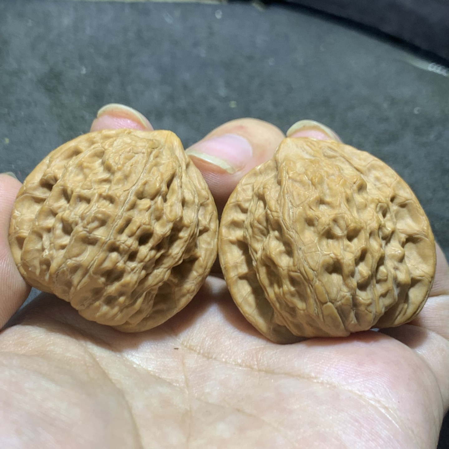 仅此一对，盘山公子帽文玩核桃麻核桃一对！