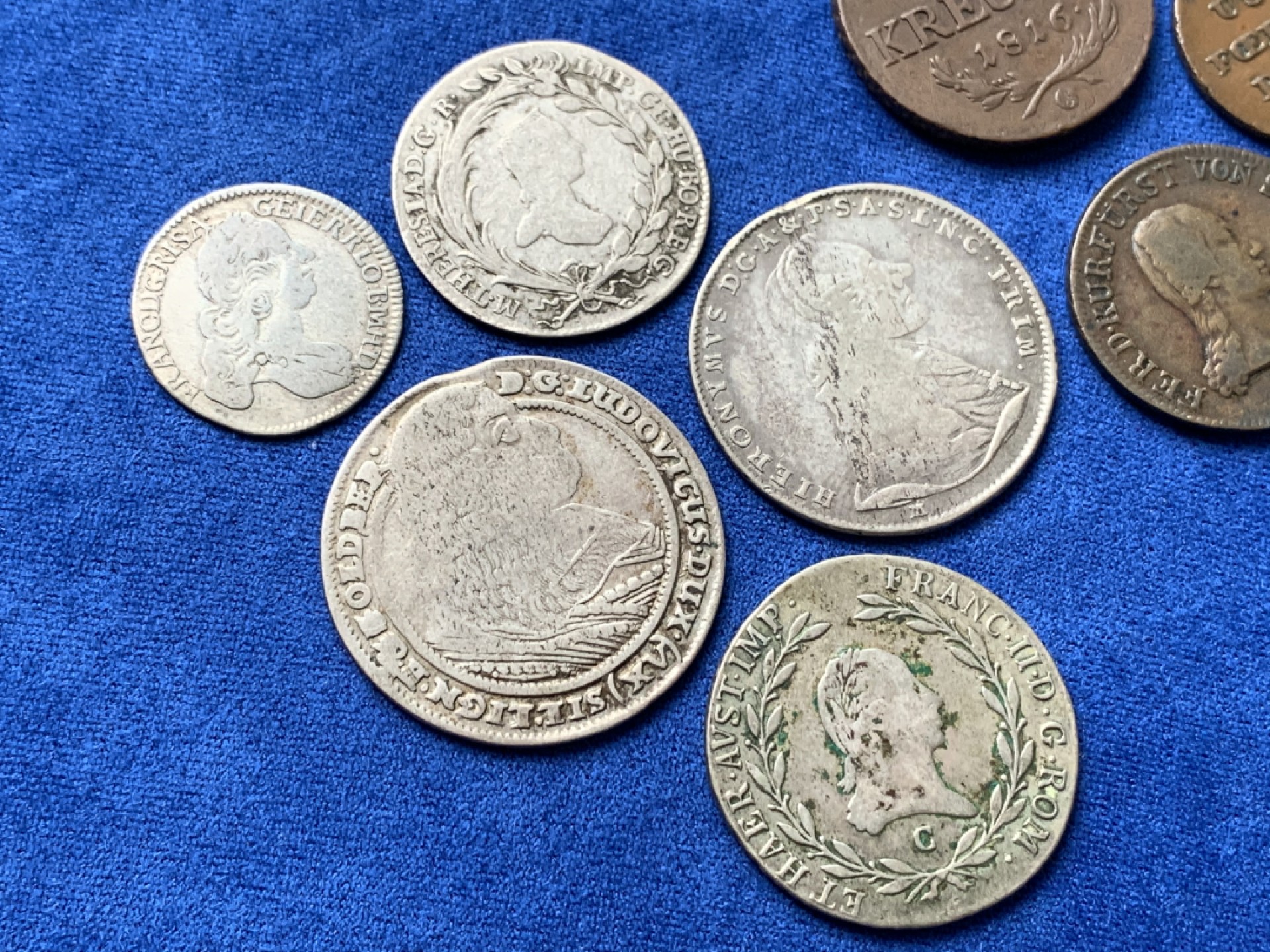 《竞宝斋》第149场-周日，周一，周四 3场 (全场包邮) 神罗辅币一组9枚 5银4铜 萨尔斯堡和尼德兰辅币都是不太常见的品种 换藏打包出 来价不低