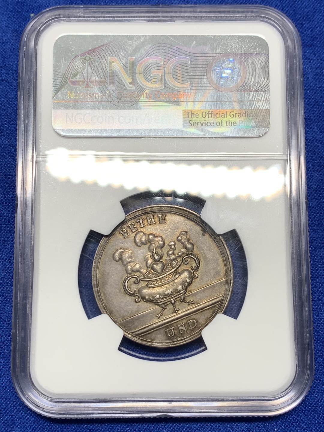 《竞宝斋》第149场-周日，周一，周四 3场 (全场包邮) NGC MS62 18世纪德国美好祝愿银章 虔诚谨慎 名家Loos作品 难得好品好状态