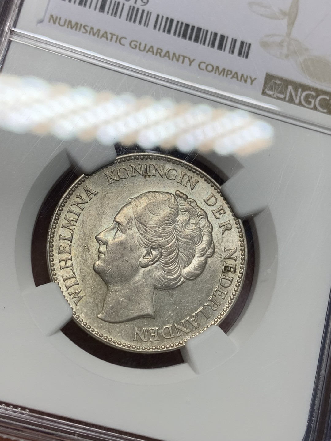 《竞宝斋》第149场-周日，周一，周四 3场 (全场包邮) NGC-MS61 荷兰1940年 威廉米娜女王 1盾银币 原光好品