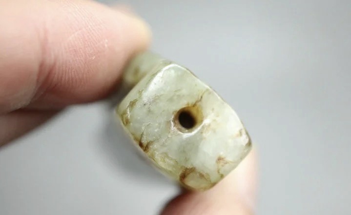 ｜冷门出品｜精选专拍·第贰拾叁场· 和田玉 浮雕立体的螭龙的勒子