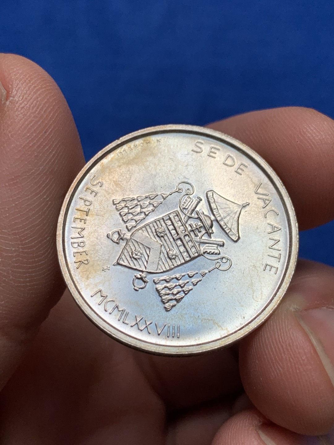 《竞宝斋》第149场-周日，周一，周四 3场 (全场包邮) 梵蒂冈1978年 缺位500里拉 银币 两枚好品