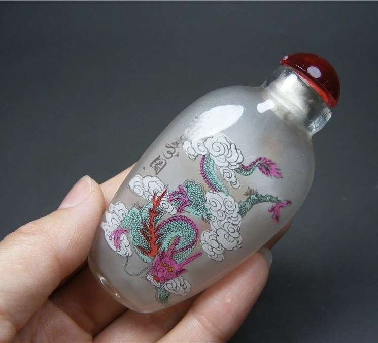 ｜冷门出品｜精选专拍·第贰拾叁场· 玻璃内画龙纹大鼻烟壶