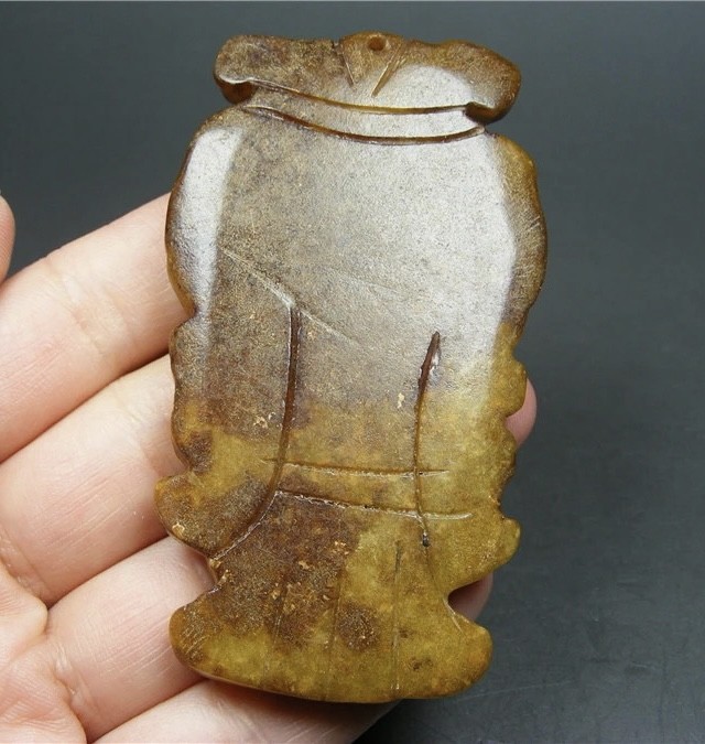 ｜冷门出品｜精选专拍·第贰拾贰场· 地方玉带沁厚实双面工浮雕神鹰大佩