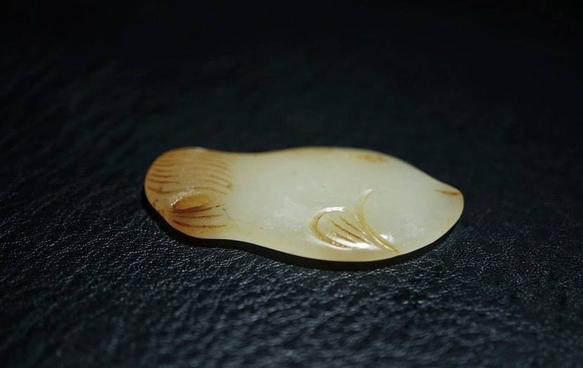 ｜冷门出品｜精选专拍·第贰拾伍场· 明清工老和田玉玉鱼把件