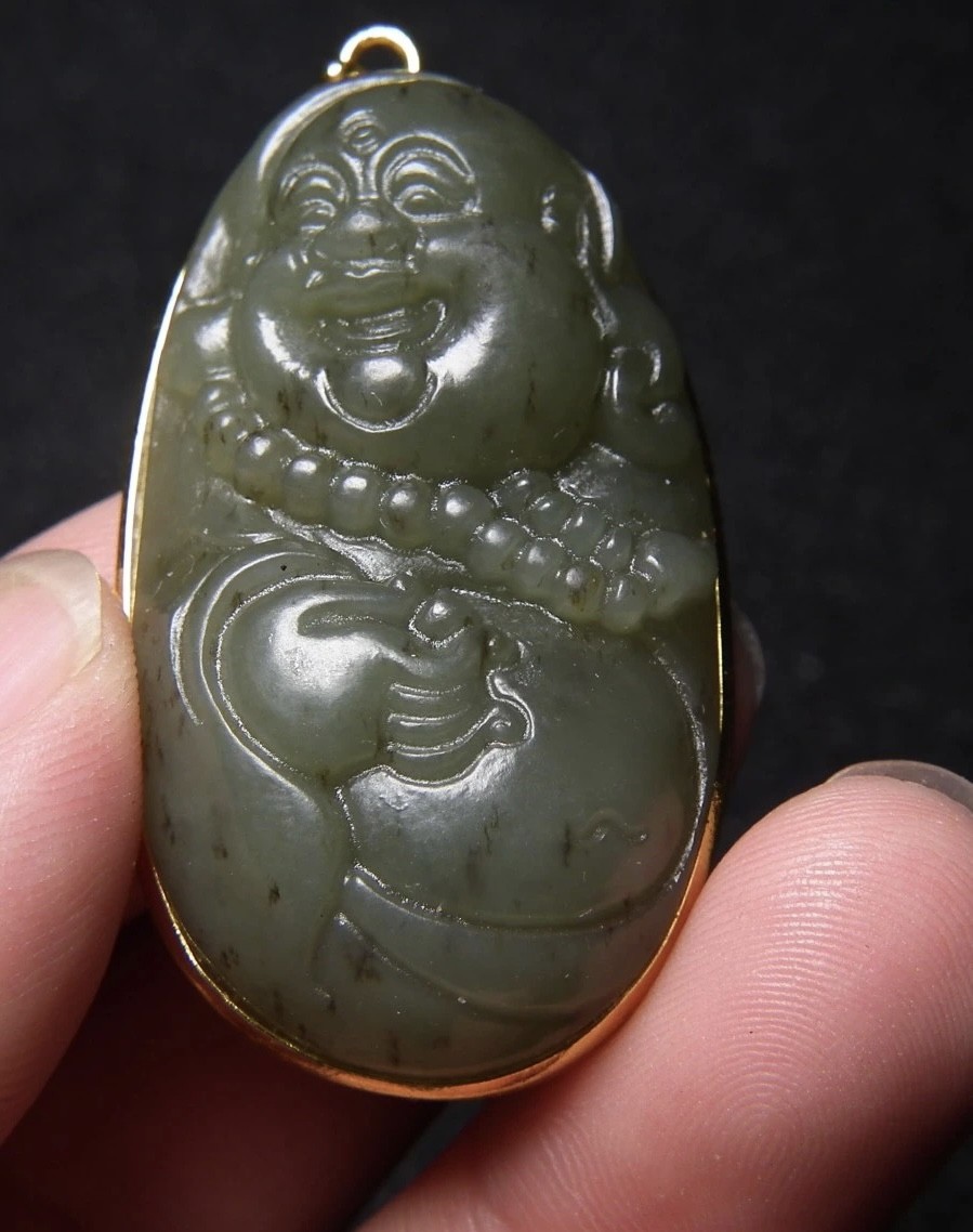 ｜冷门出品｜精选专拍·第贰拾叁场· 和田青玉高浮雕执念珠弥勒佛公镶铜大佩