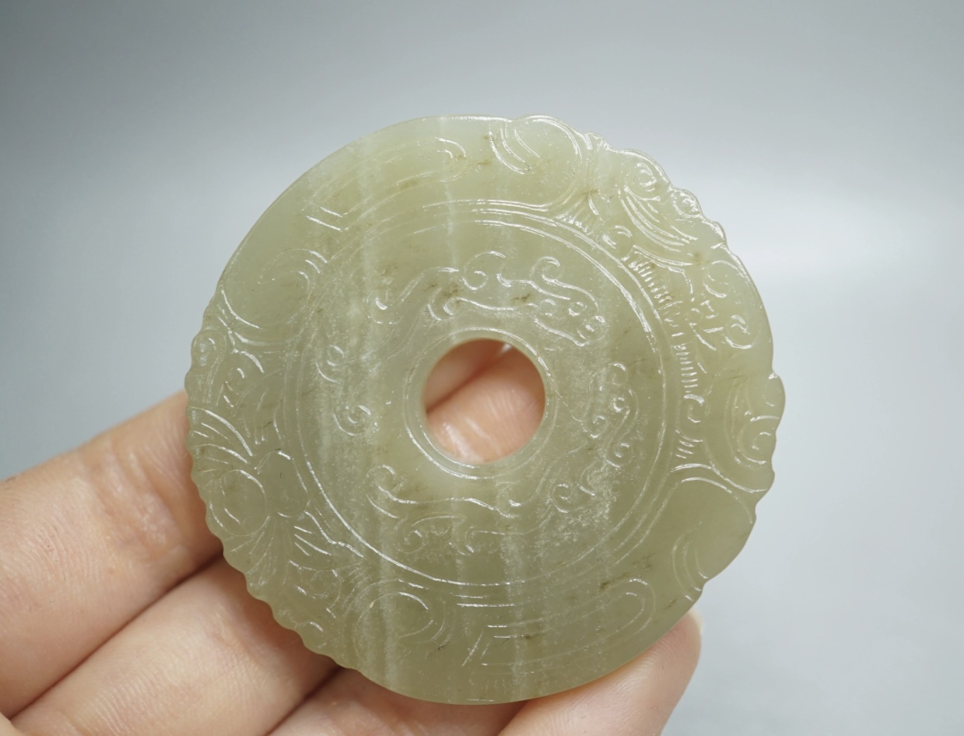 ｜冷门出品｜精选专拍·第贰拾叁场· 和田玉满工玉璧挂件