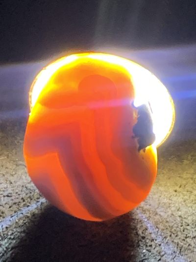 精美战国红玛瑙手工俏色巧雕一心向佛意境吊坠一个， 精美战国红玛瑙手工俏色巧雕一心向佛意境吊坠一个，